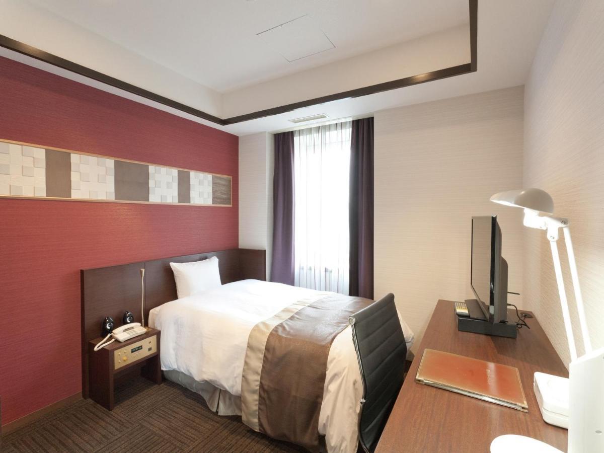 Hotel Tokyo Garden Palace Bagian luar foto