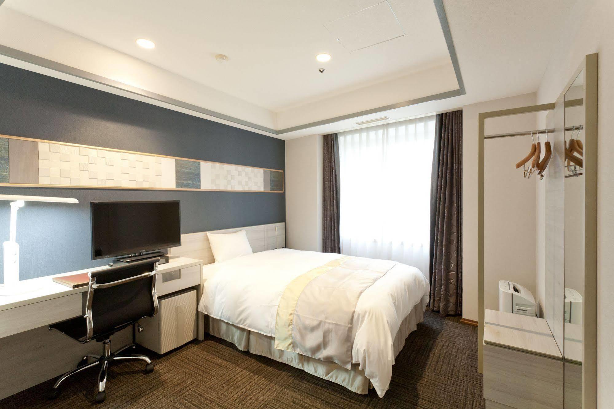 Hotel Tokyo Garden Palace Bagian luar foto
