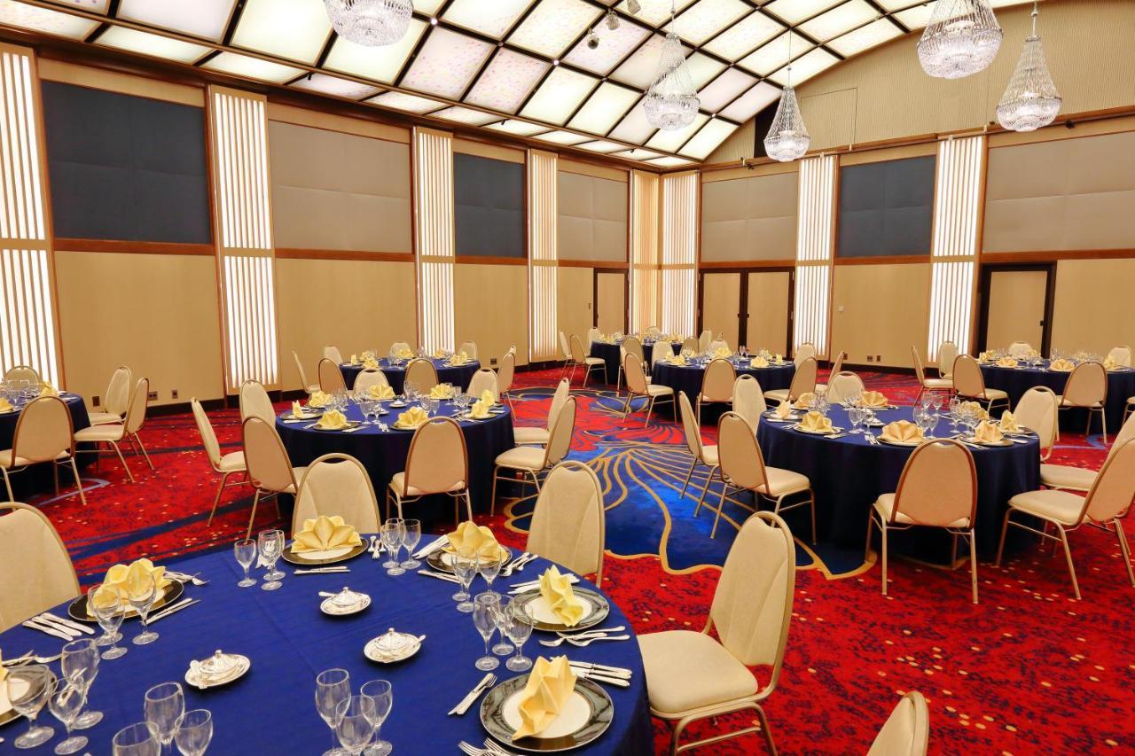 Hotel Tokyo Garden Palace Bagian luar foto
